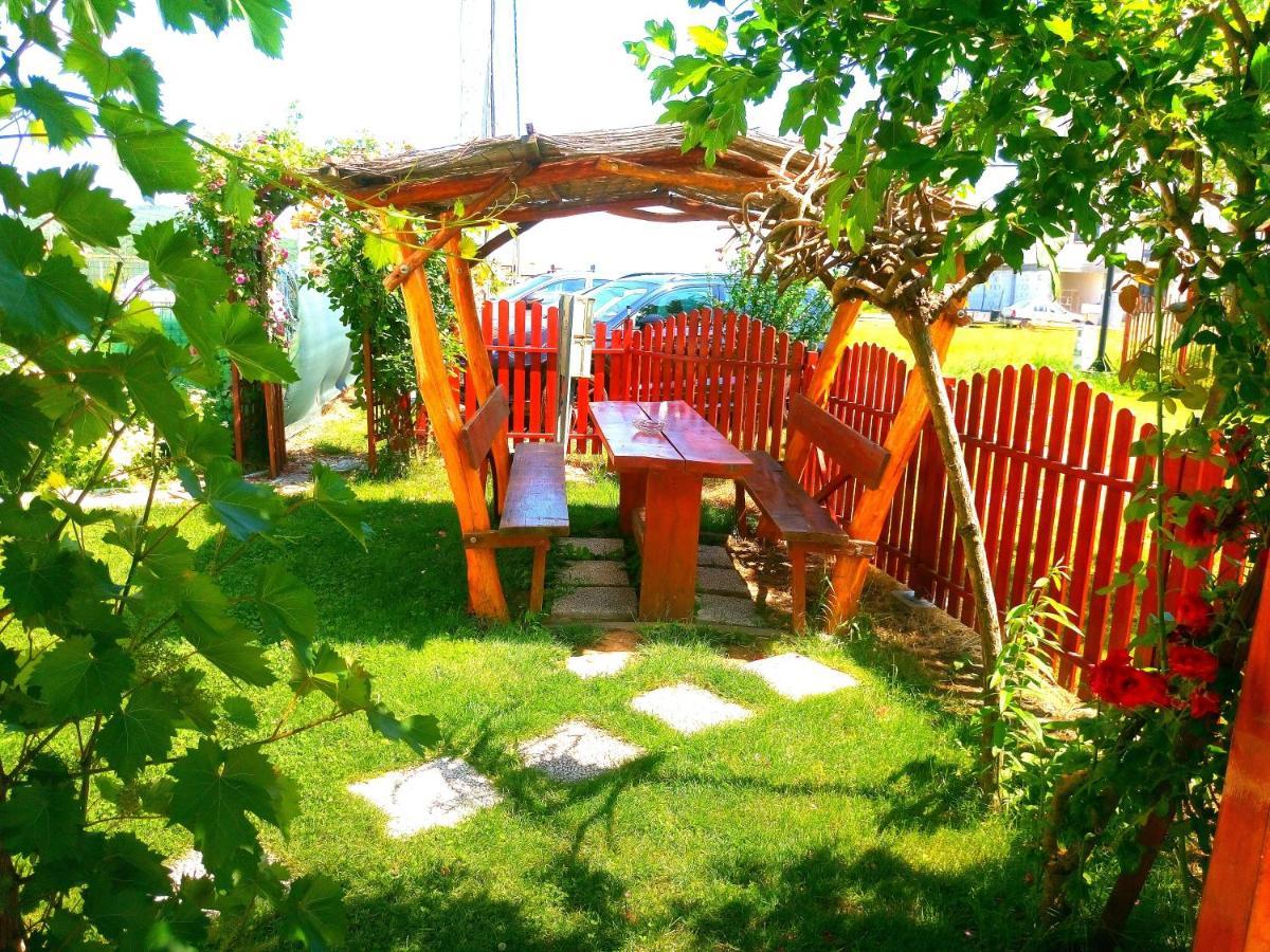 Teo Guest Rooms Băile Felix Екстериор снимка